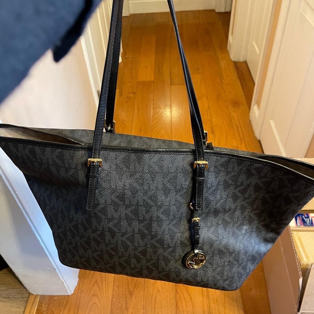 MK shoulder bag